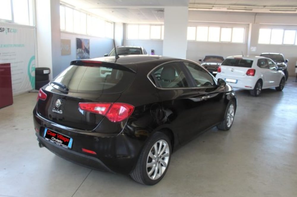 Alfa Romeo Giulietta usata a Terni (4)