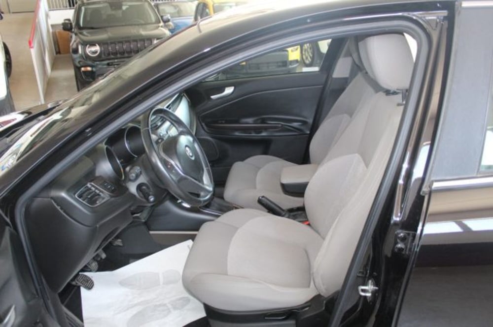 Alfa Romeo Giulietta usata a Terni (7)