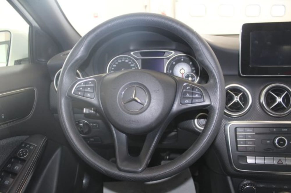 Mercedes-Benz Classe A usata a Terni (12)