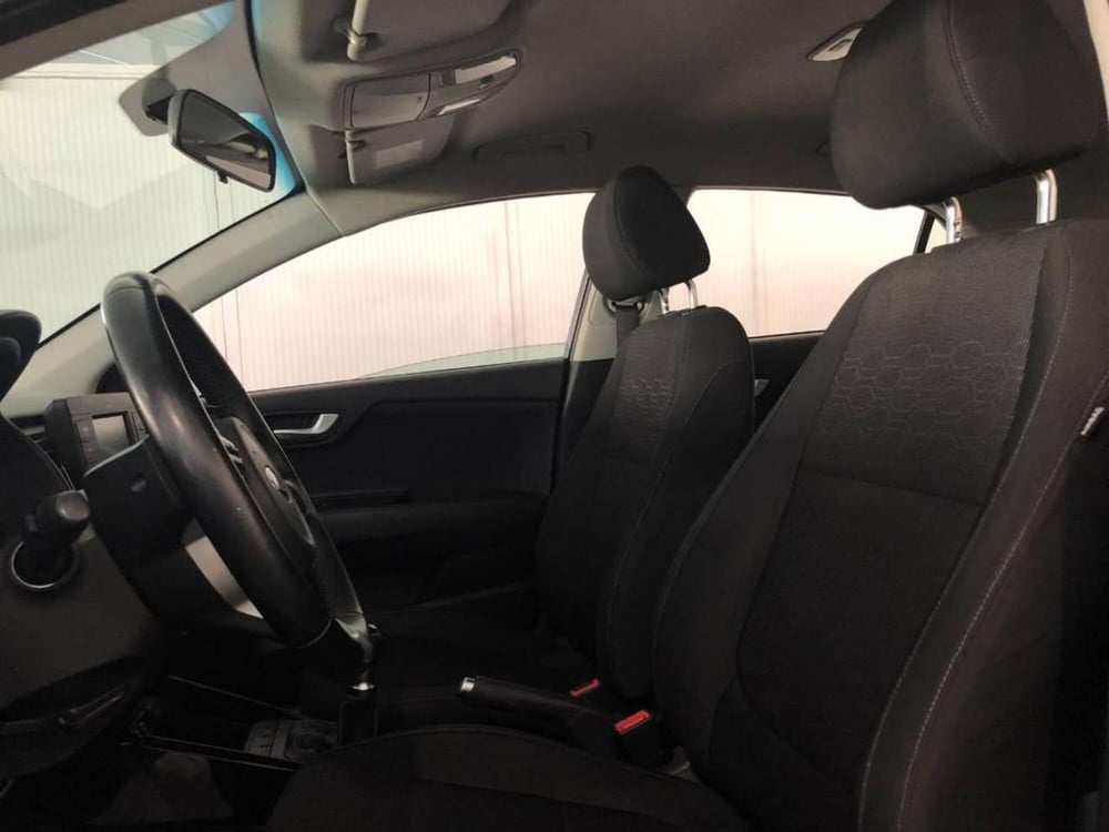 Kia Rio usata a Torino (11)