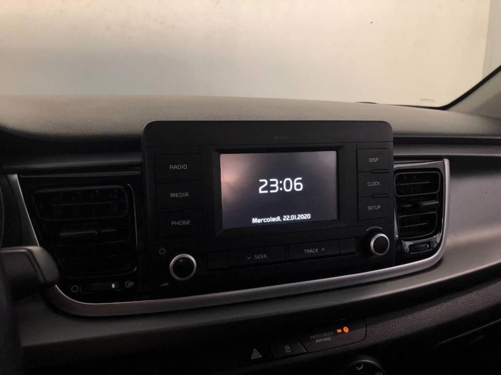 Kia Rio usata a Torino (14)