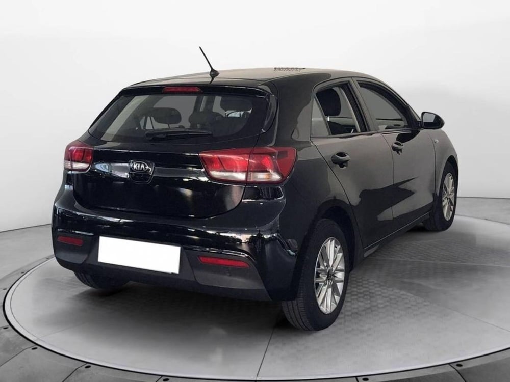 Kia Rio usata a Torino (4)
