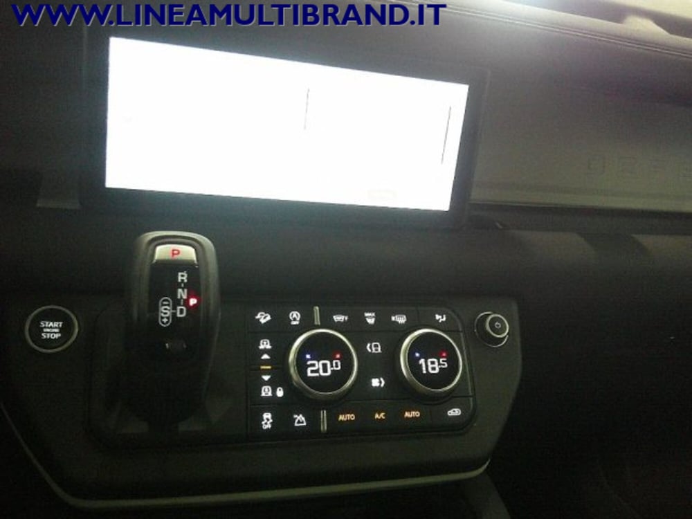 Land Rover Defender usata a Piacenza (15)