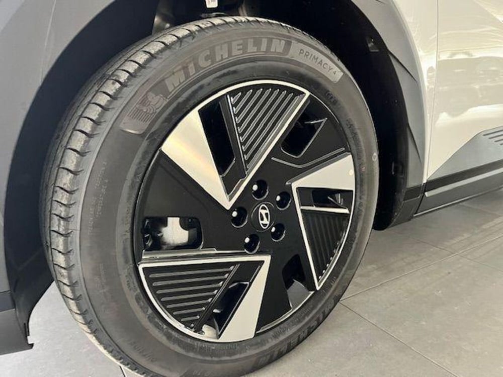 Hyundai Ioniq 5 nuova a Verbano Cusio Ossola (18)