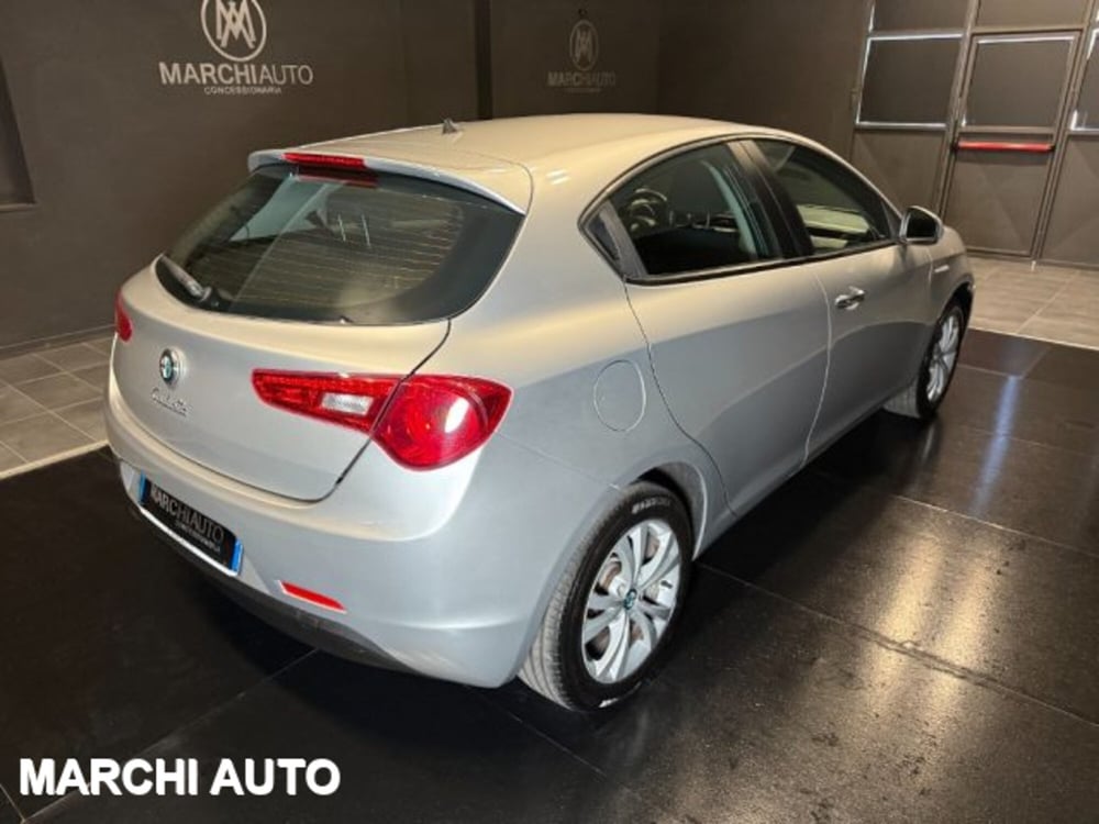Alfa Romeo Giulietta usata a Perugia (5)