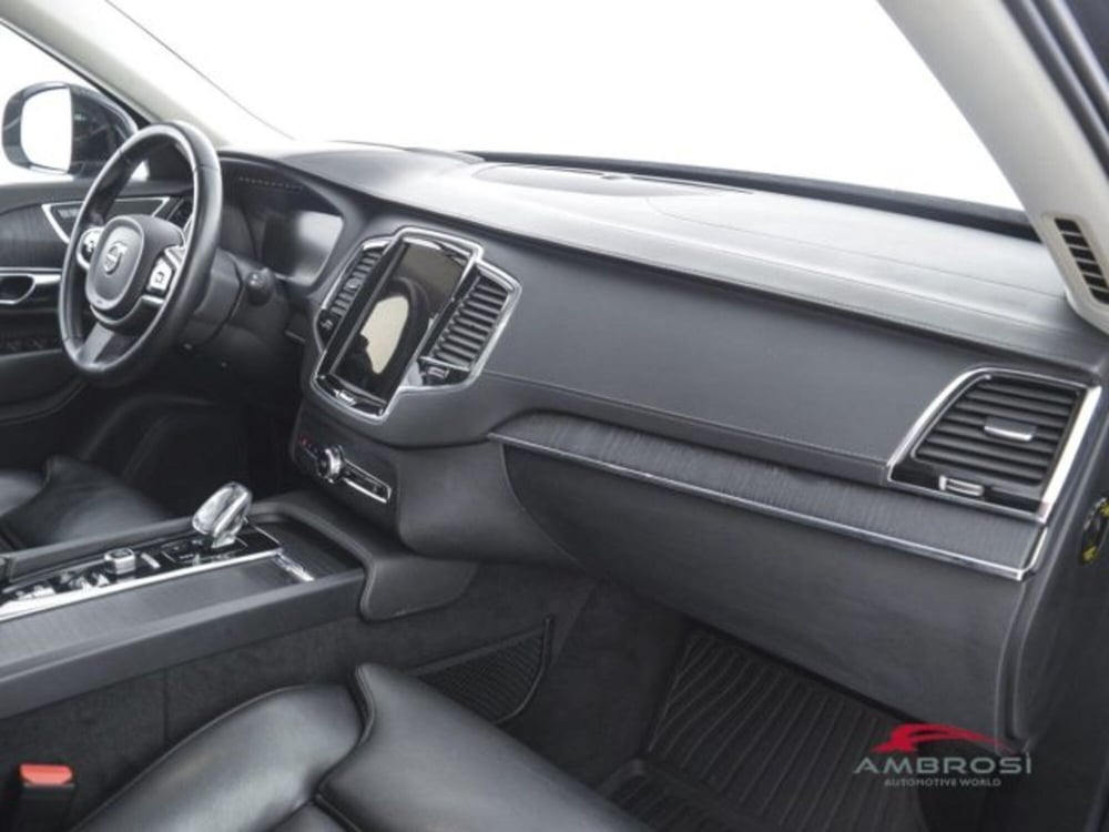Volvo XC90 usata a Perugia (14)