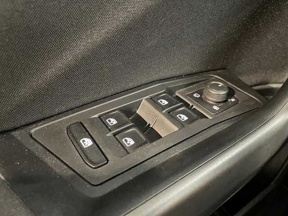 Volkswagen T-Roc usata a Ravenna (19)