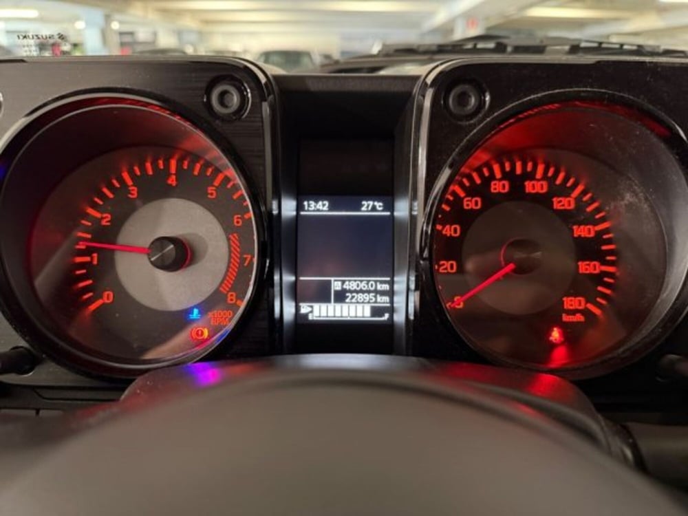 Suzuki Jimny usata a Modena (15)