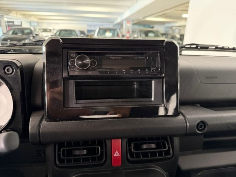 Suzuki Jimny usata a Modena (9)