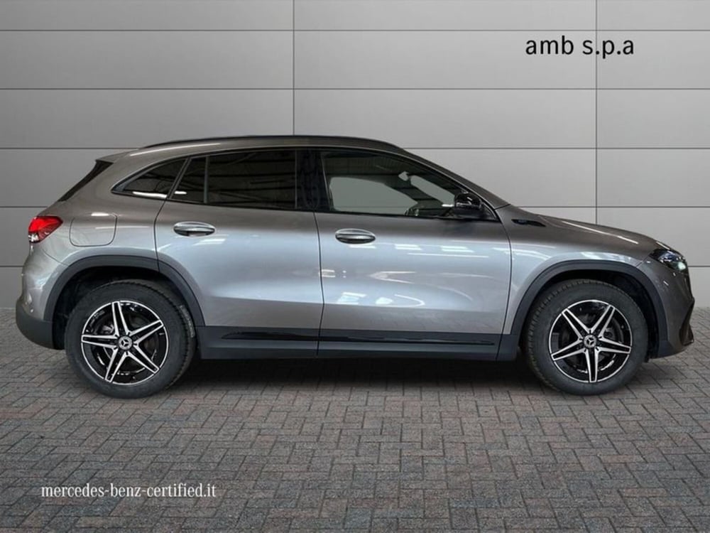 Mercedes-Benz EQA usata a Napoli (5)