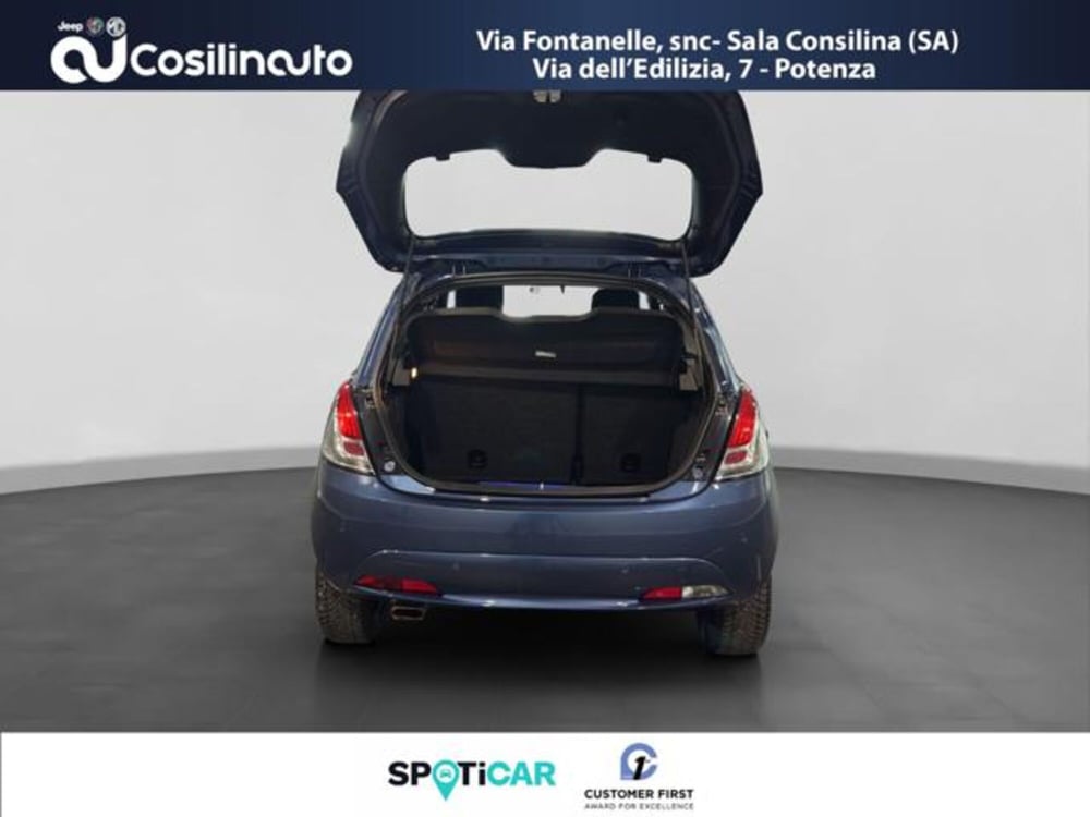 Lancia Ypsilon usata a Salerno (15)