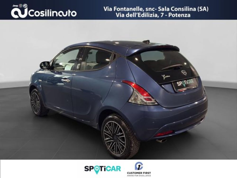 Lancia Ypsilon usata a Salerno (3)