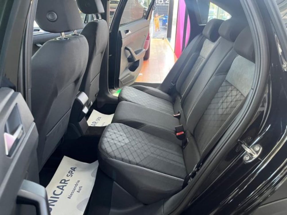 Volkswagen Taigo nuova a Cuneo (11)