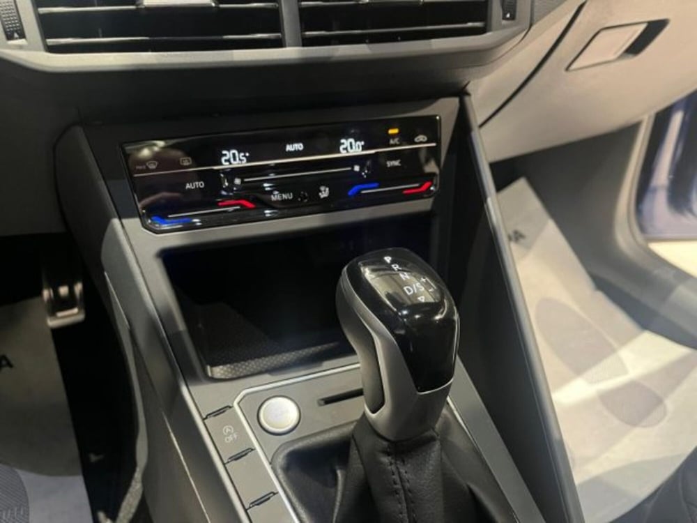 Volkswagen Taigo nuova a Cuneo (14)