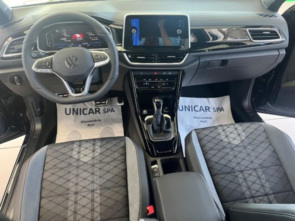 Volkswagen T-Roc nuova a Cuneo (6)