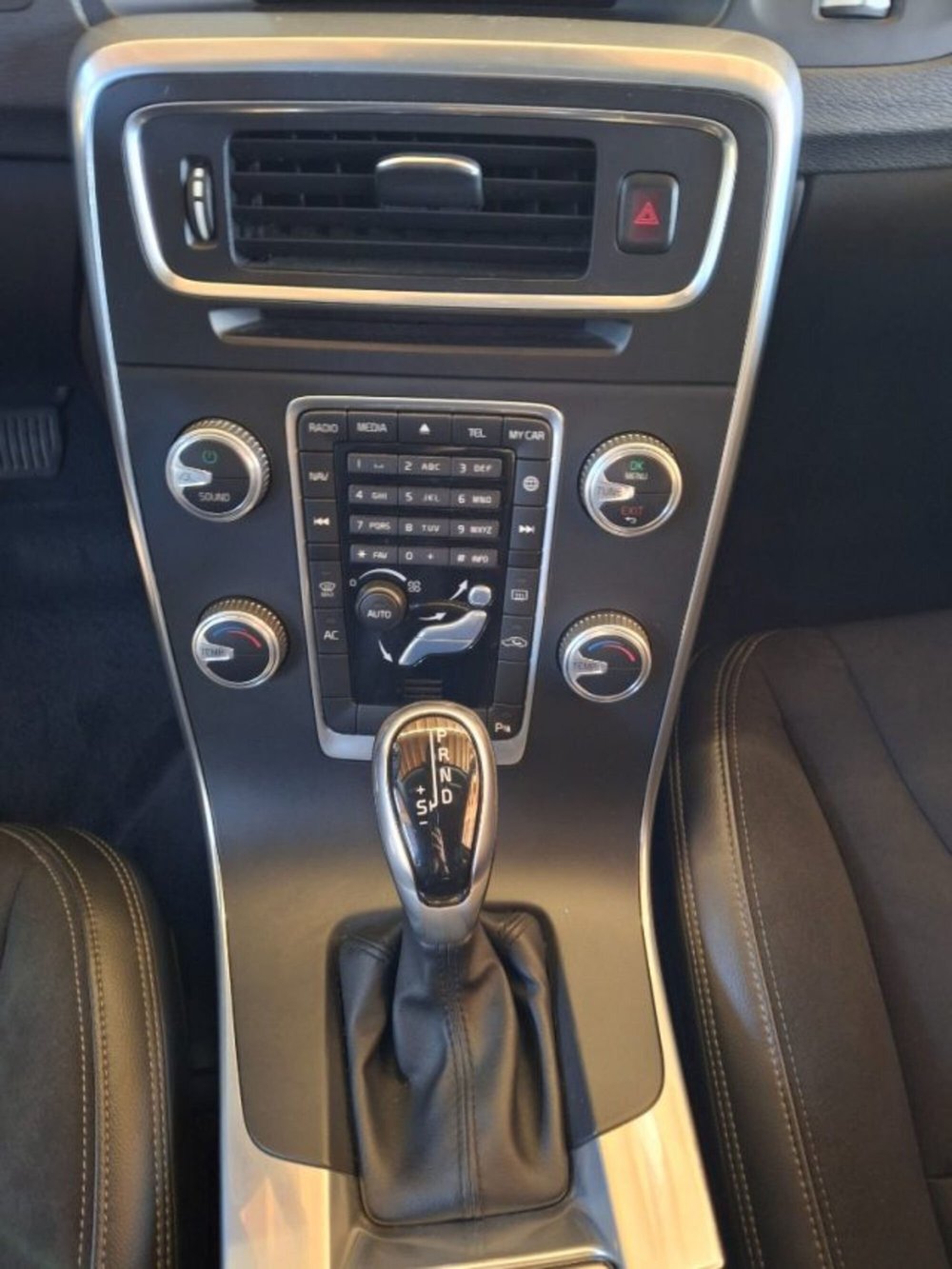 Volvo V60 usata a Vicenza (12)