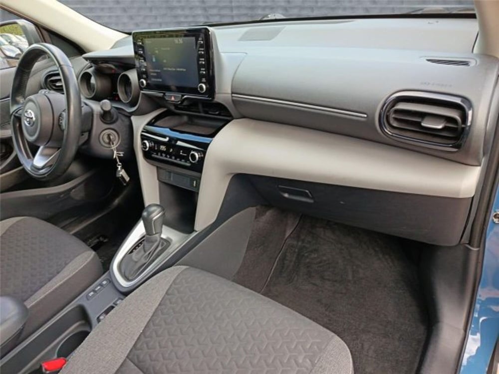 Toyota Yaris Cross usata a Bari (12)