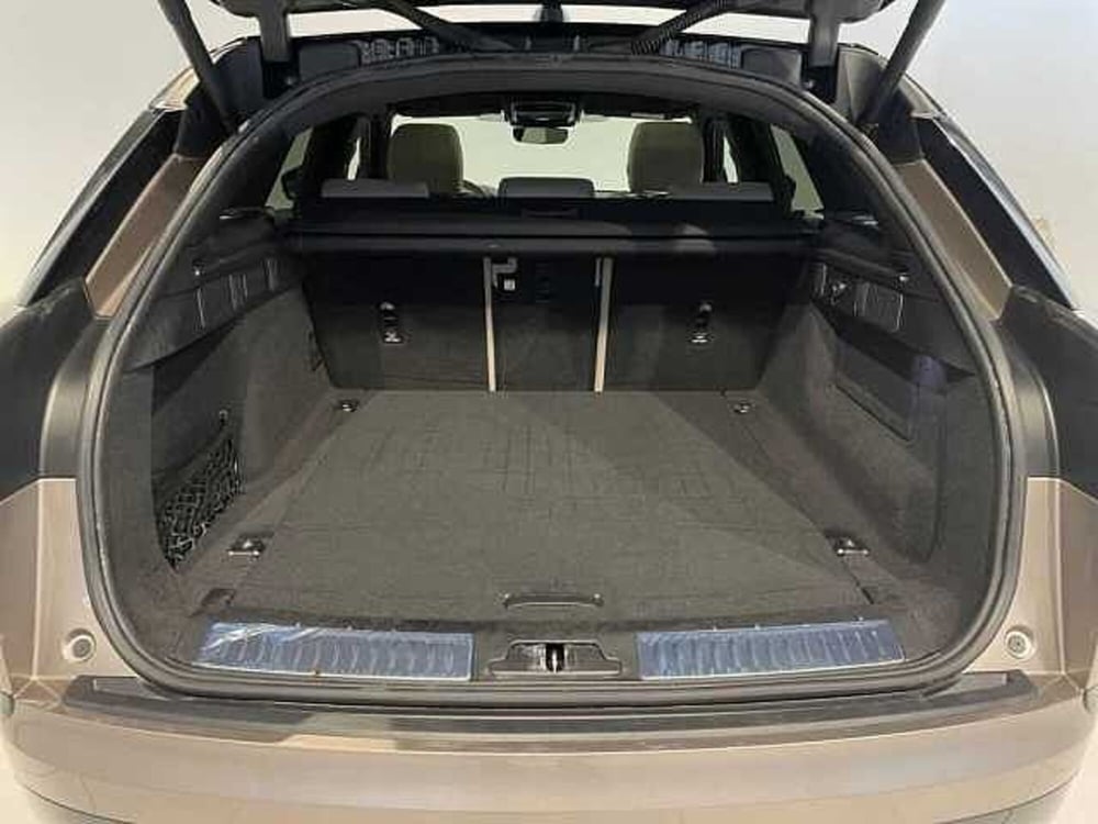 Land Rover Range Rover Velar usata a Ravenna (11)