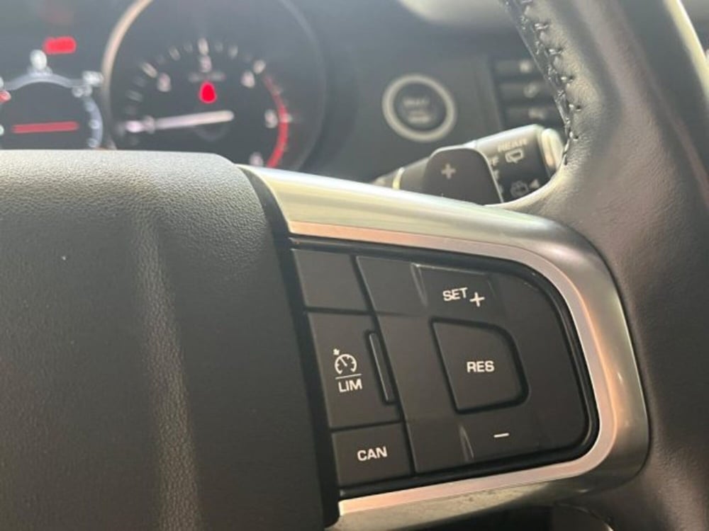 Land Rover Discovery Sport usata a Trapani (16)
