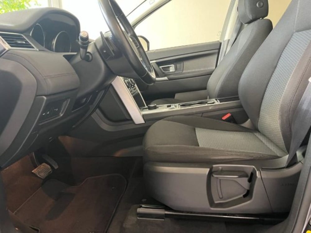 Land Rover Discovery Sport usata a Trapani (18)