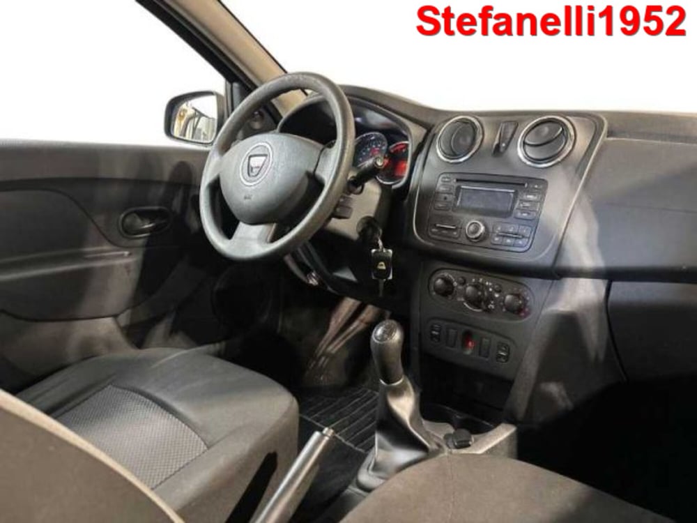 Dacia Sandero usata a Bologna (15)