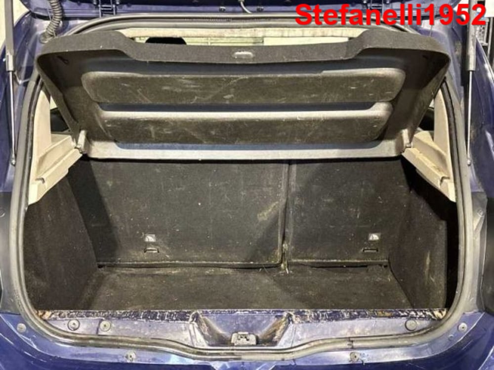 Dacia Sandero usata a Bologna (7)