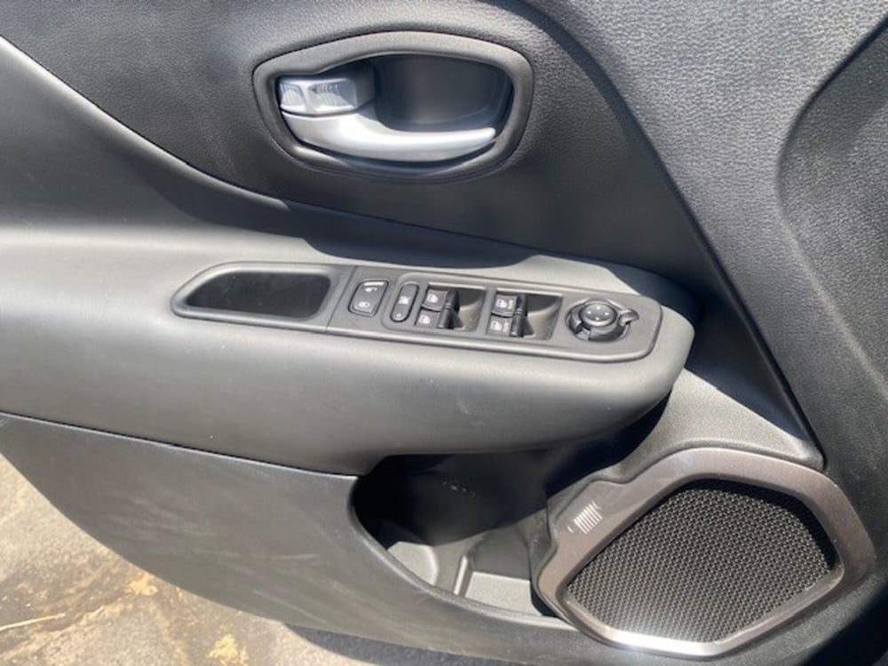 Jeep Renegade usata a Catania (15)