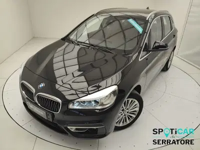 BMW Serie 2 Active Tourer 218d  Luxury auto del 2016 usata a Erba