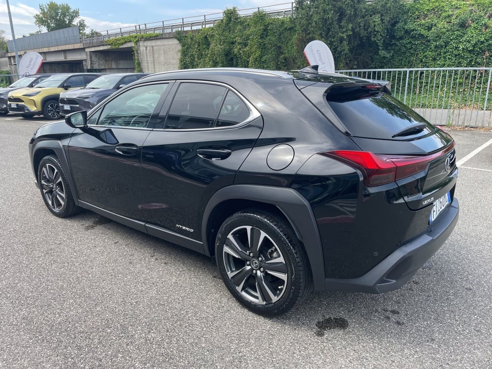 Lexus UX usata a Piacenza (5)