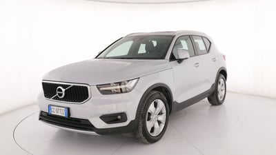 Volvo XC40 T3 Momentum Pro del 2020 usata a Roma