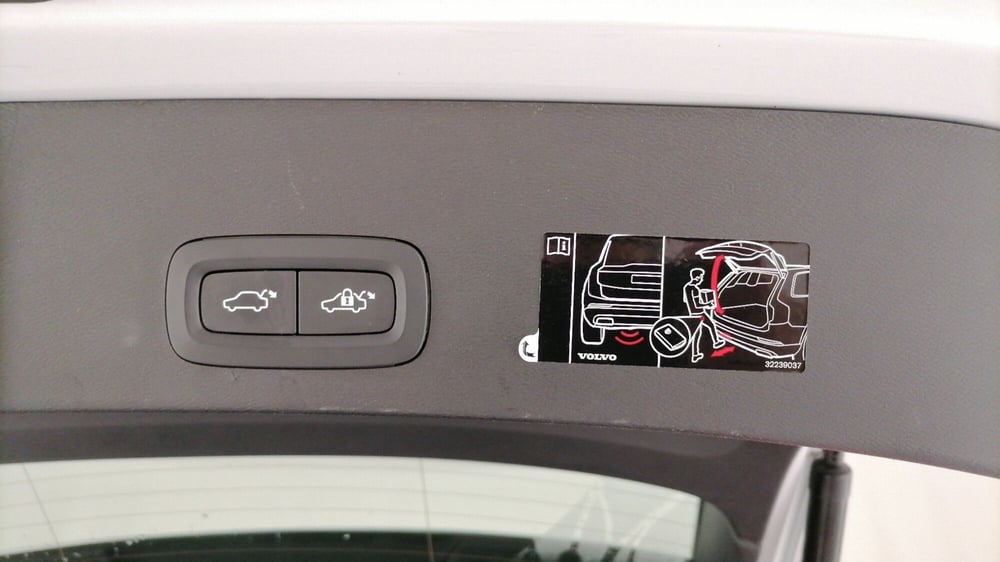 Volvo XC40 usata a Roma (11)