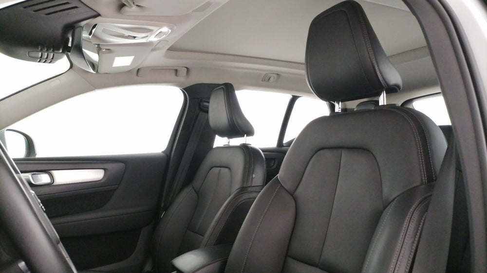 Volvo XC40 usata a Roma (13)