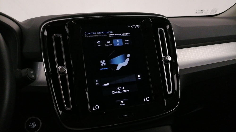 Volvo XC40 usata a Roma (16)