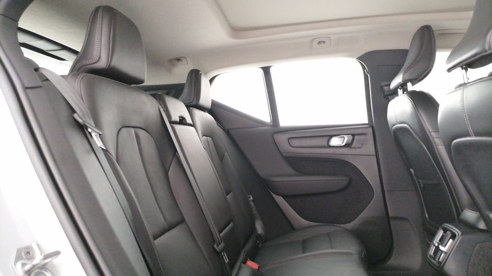 Volvo XC40 usata a Roma (8)