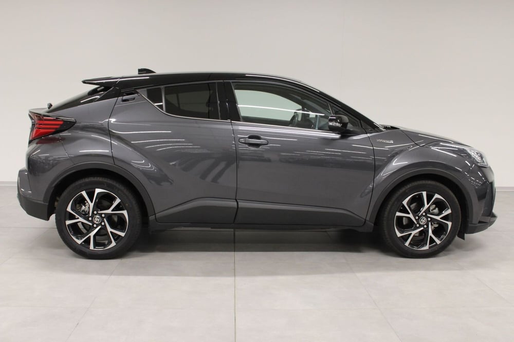 Toyota Toyota C-HR usata a Trento (5)