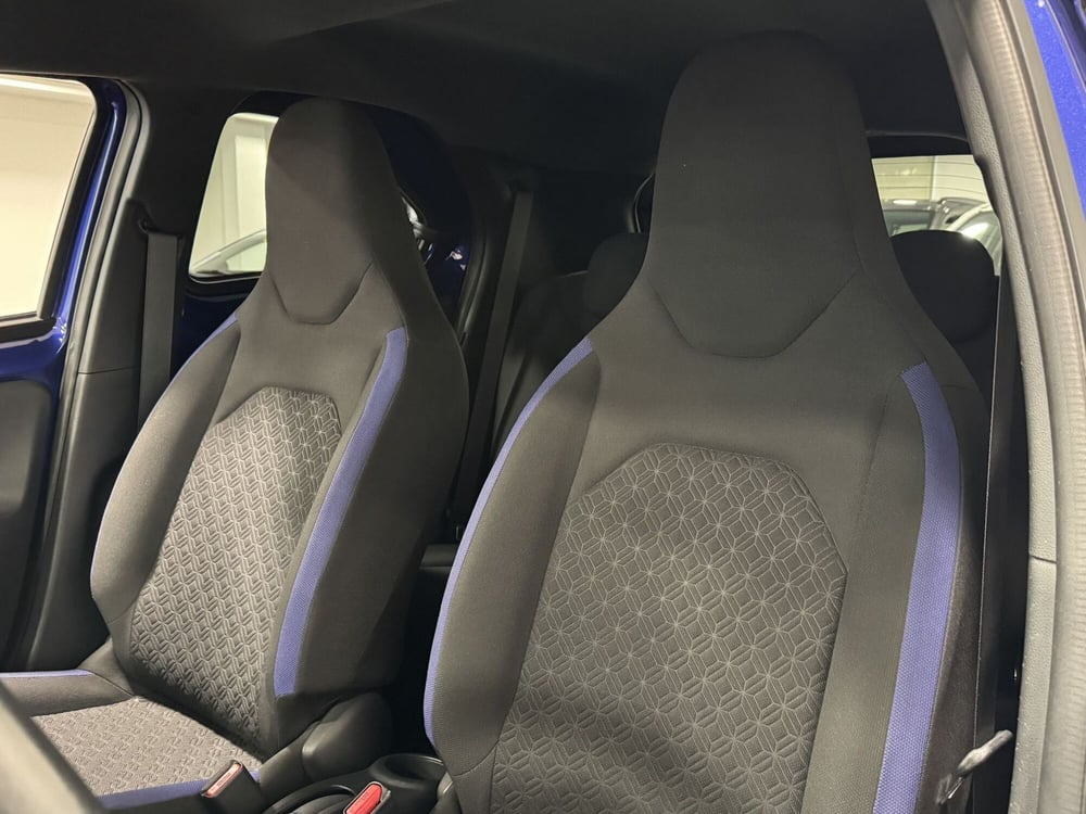 Toyota Aygo X usata a Brescia (14)
