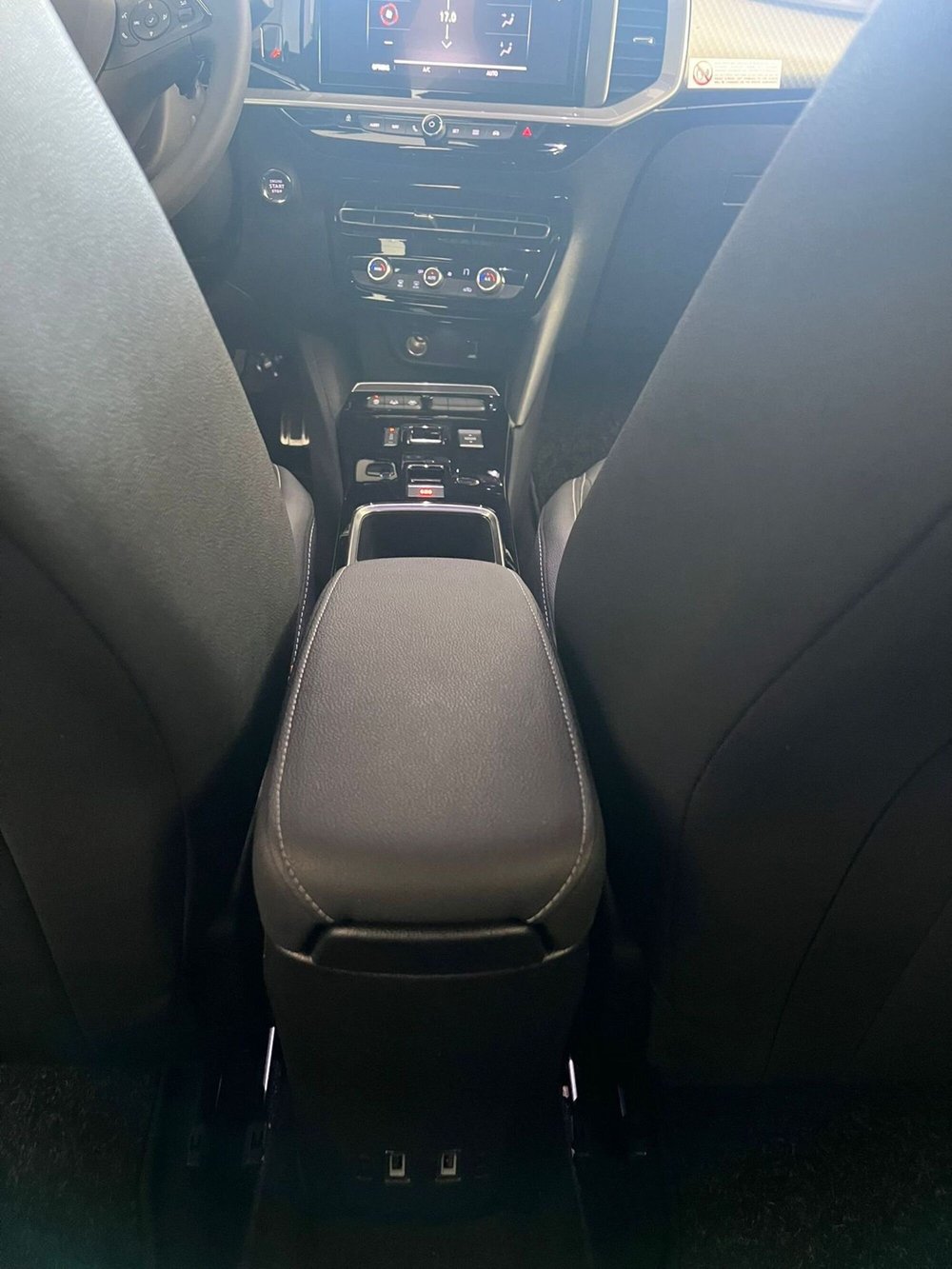 Opel Mokka usata a Milano (18)