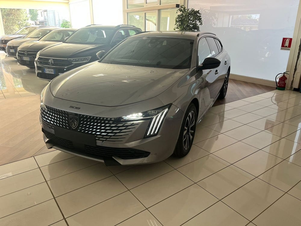 Peugeot 508 SW nuova a Milano