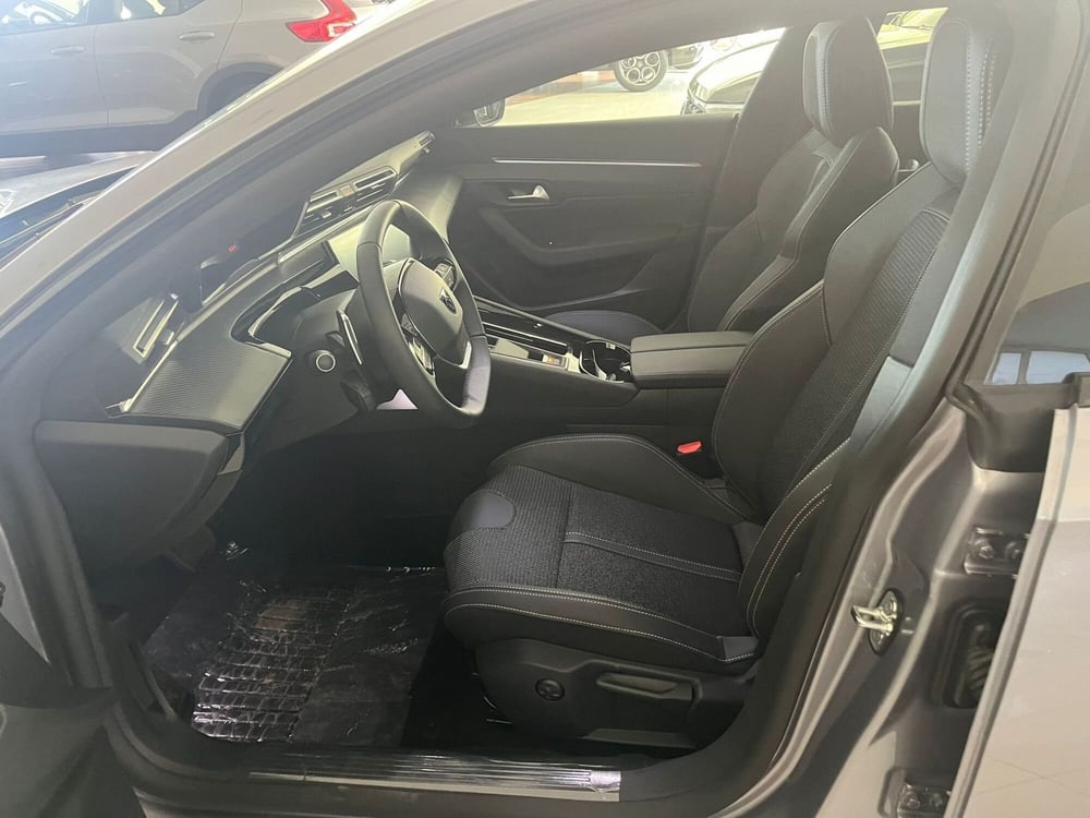 Peugeot 508 SW nuova a Milano (11)