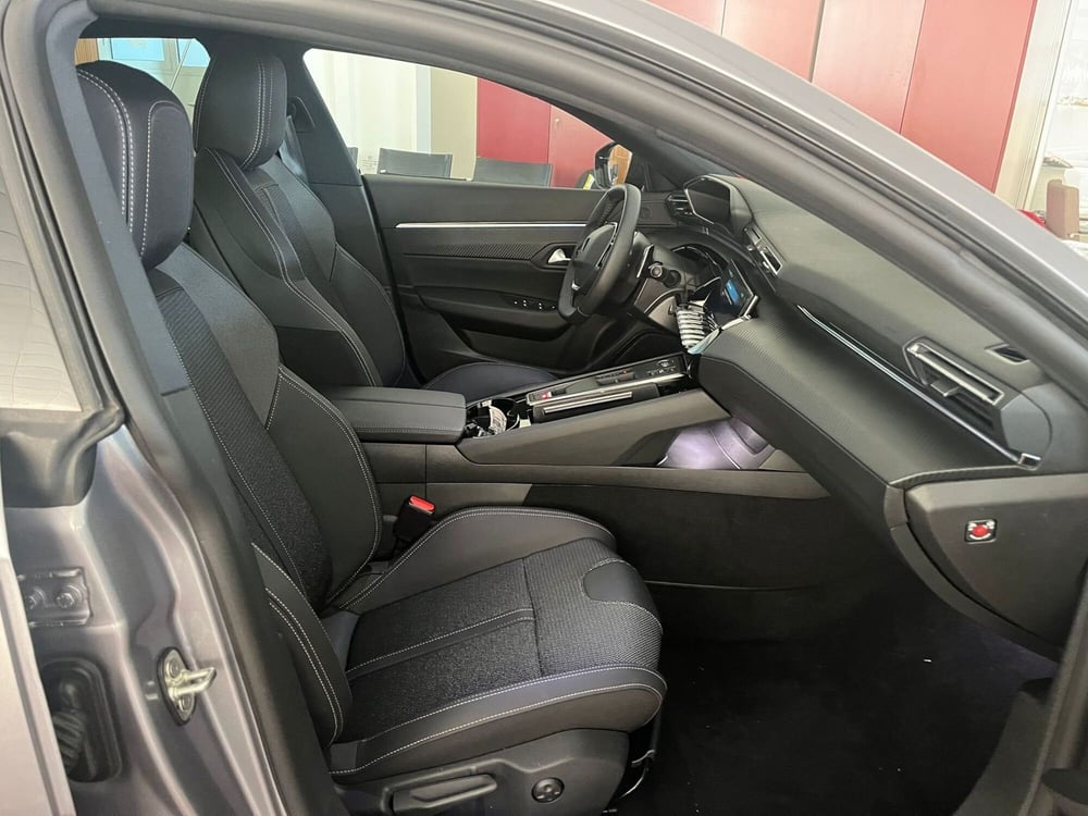 Peugeot 508 SW nuova a Milano (12)