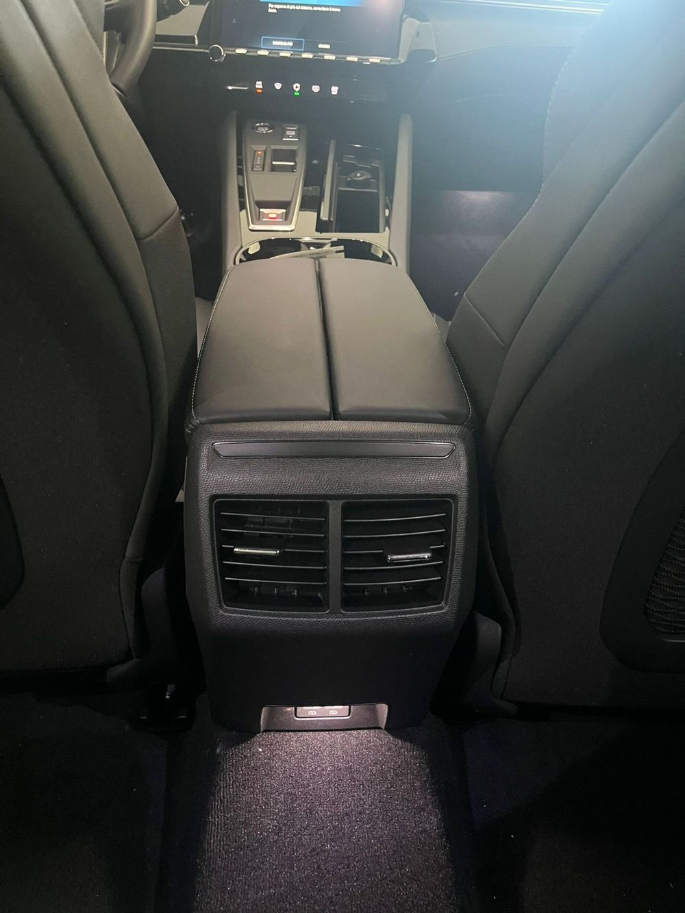 Peugeot 508 SW nuova a Milano (19)