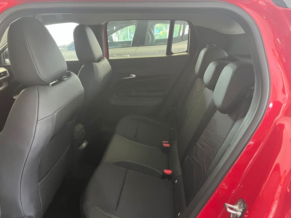Jeep Avenger nuova a Milano (14)