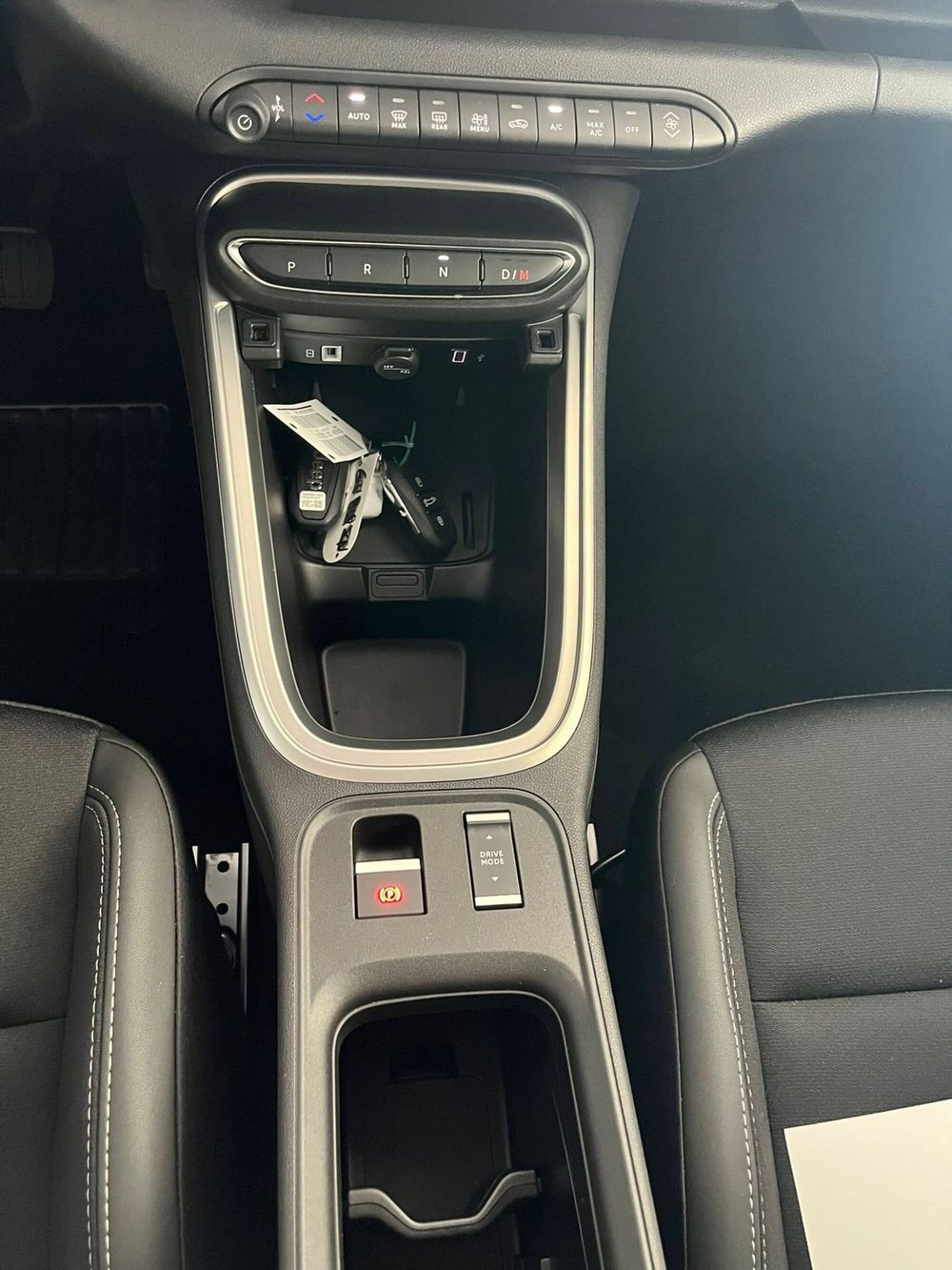 Jeep Avenger nuova a Milano (18)