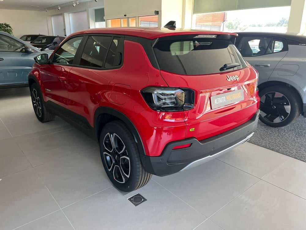Jeep Avenger nuova a Milano (4)