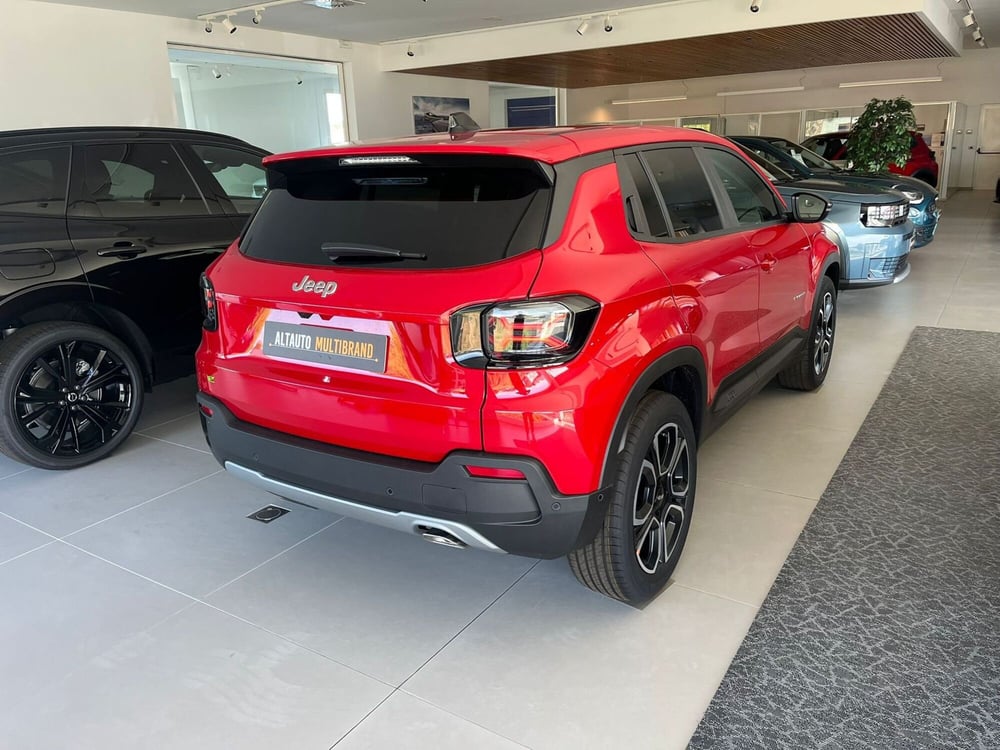 Jeep Avenger nuova a Milano (7)