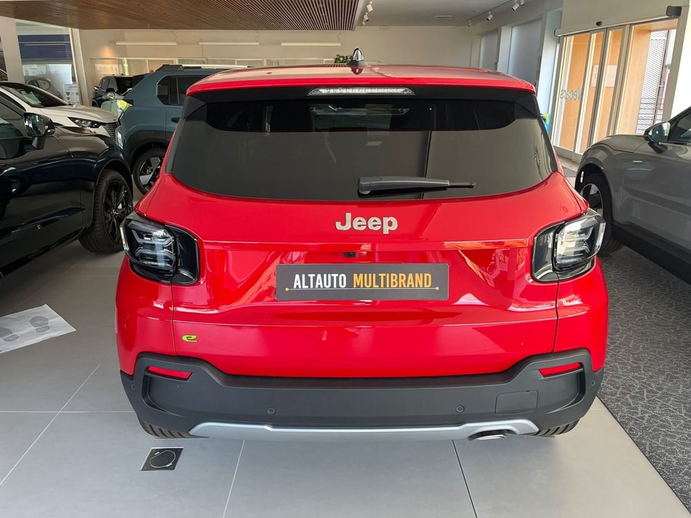 Jeep Avenger nuova a Milano (8)
