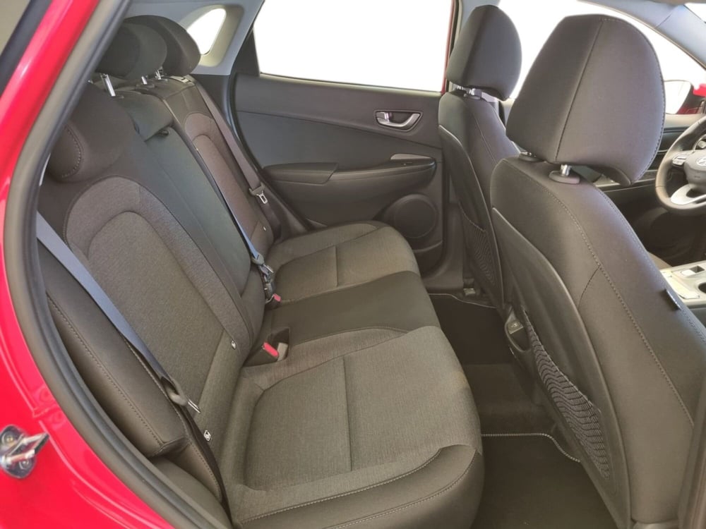 Hyundai Kona usata a Lucca (14)
