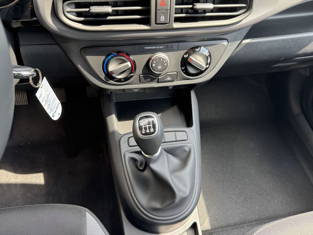 Hyundai i10 usata a Lucca (8)