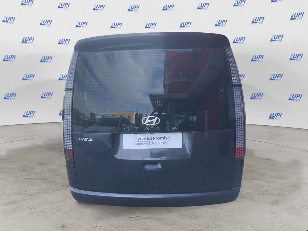 Hyundai Staria nuova a Pistoia (3)