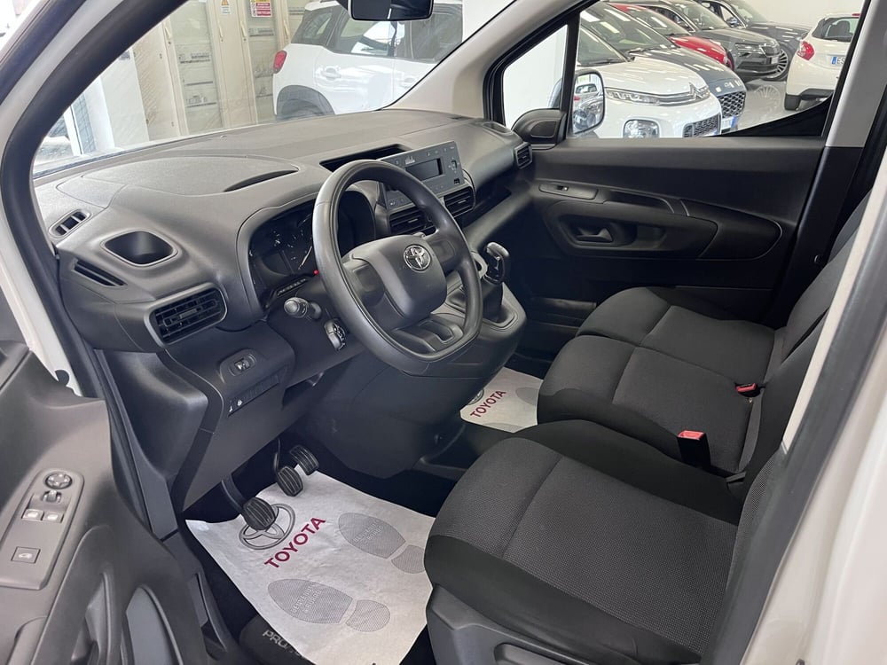 Toyota Proace City usata a Prato (7)